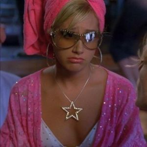 Meet your Posher, Lawson